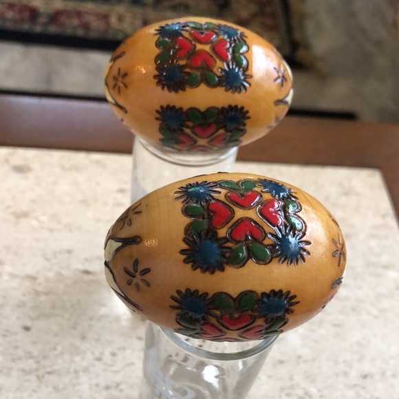 VINTAGE PYSANKY EGGS EASTERN EUROPE  MATCHING HAND CARVED  HAND PAINTED WOOD - Picture 5 of 12